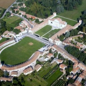 Lo scrigno del Doge in Villa Manin - Mercatino dell'antiquariato e modernariato